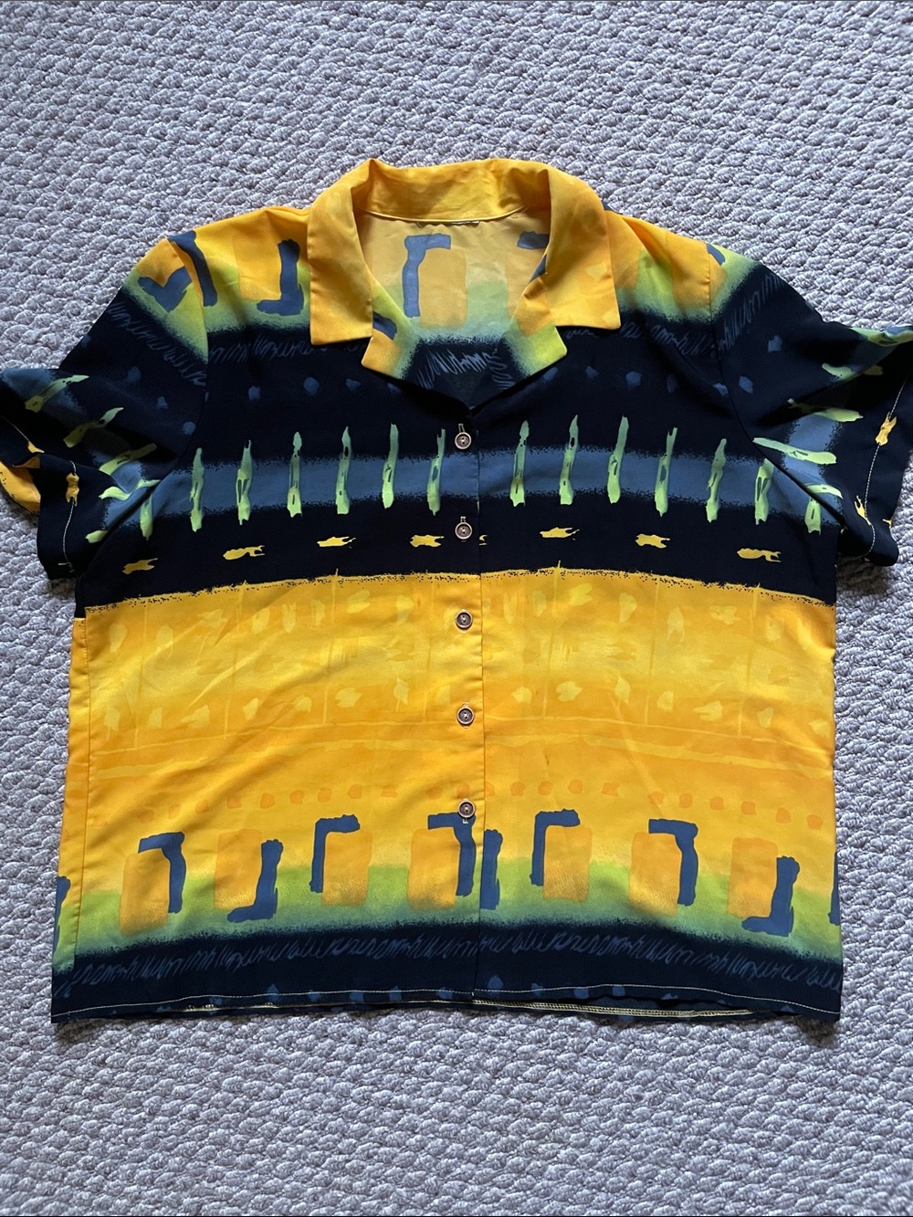 Vintage button down casual short sleeve shirt